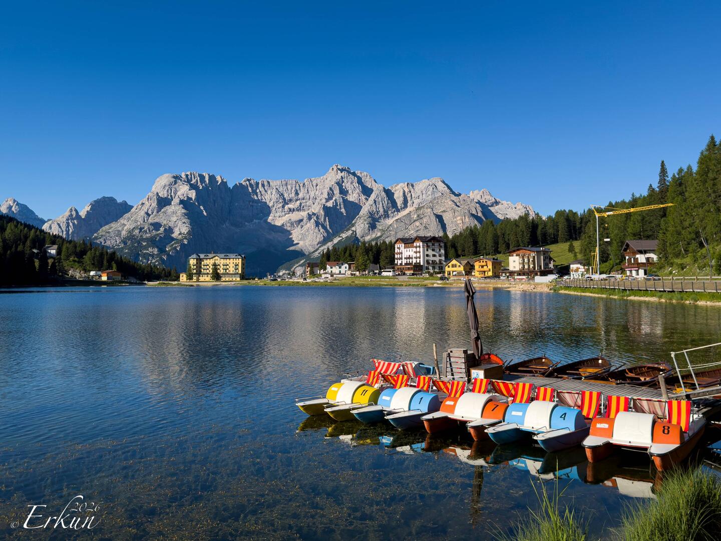 A quick snapshot of Lake Misurina as we passed through earlier in the day.