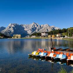 A quick snapshot of Lake Misurina as we passed through earlier in the day.