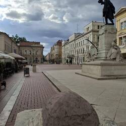 Kossuth-Lajos-Denkmal