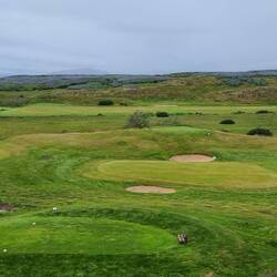 Und auf den sehr schönen Golfplatz gleich nebenan