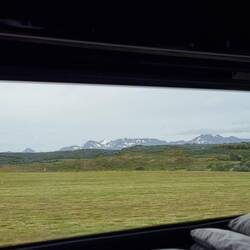 Noch eine Runde Breitbildschirm-Fernsehen = Seitenfenster des Campers: heute Naturbilder