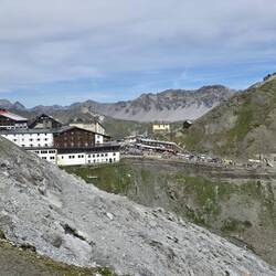 Der Gipfel ist touristisch VOLL erschlossen