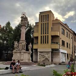 Klapka-Platt mit der Dreifaltigkeitssäule