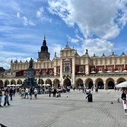 Mittelalterliche Tuchhallen auf dem Marktplatz in Krakau