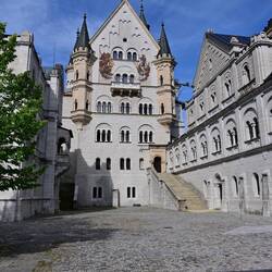 Neuschwanstein courtyard
