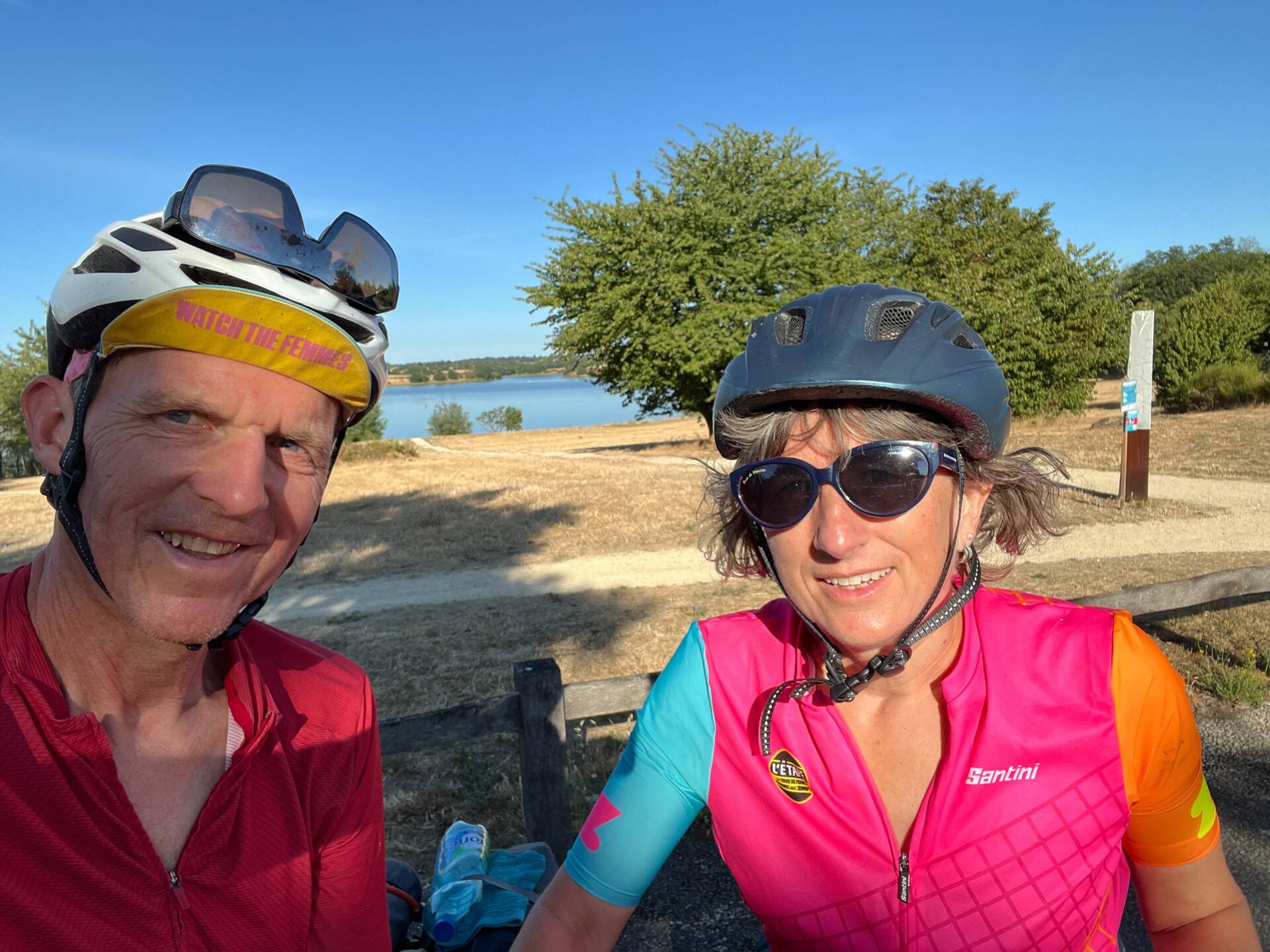 Quelques kilomètres après le départ, le lac de Cébron