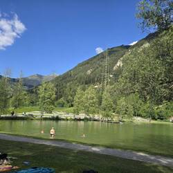 Kurze Abkühlung nach der Tour