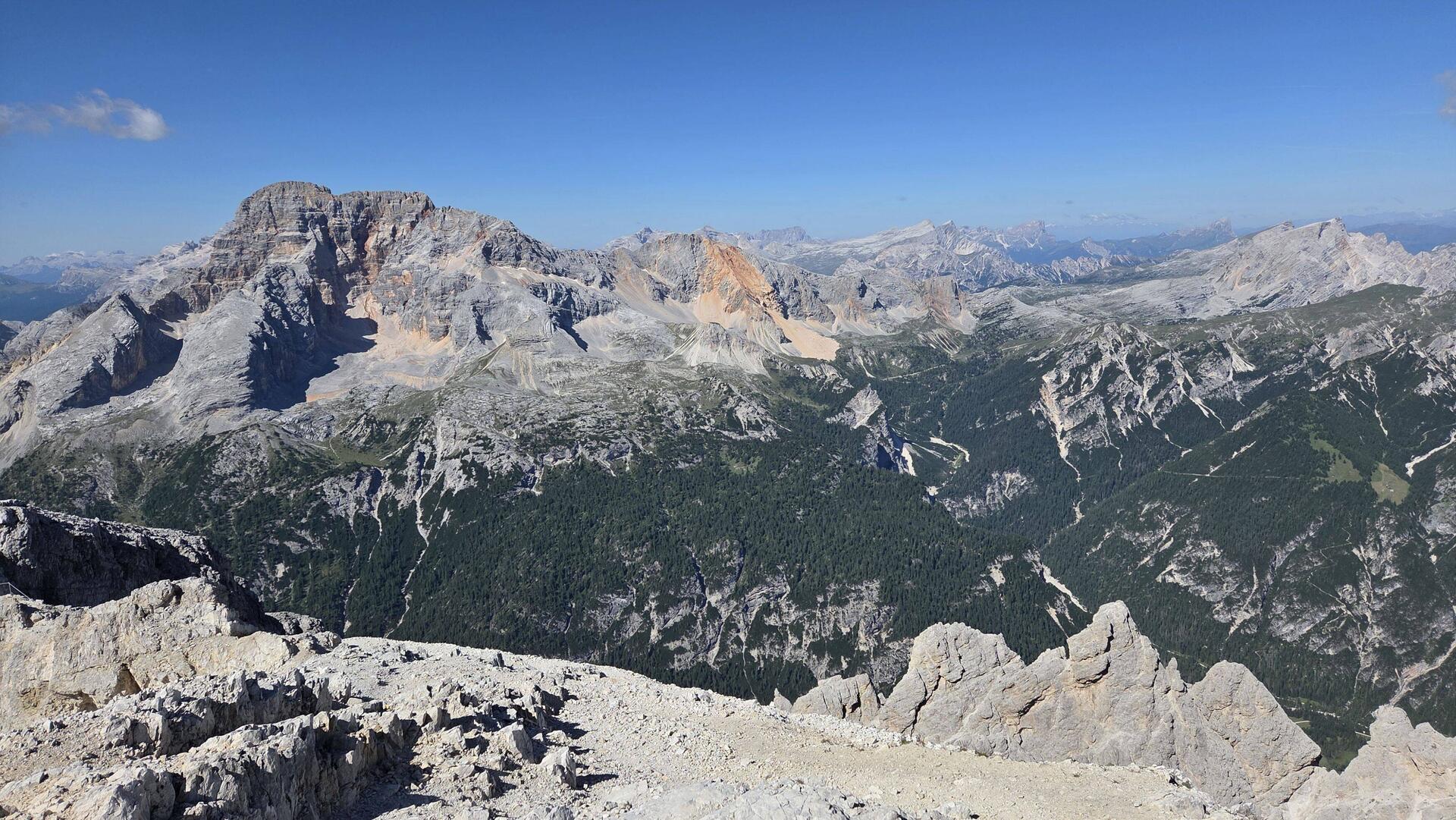 Großartiger Ausblick vom Dürrenstein in Richtung Seekofel