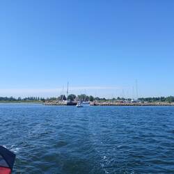 Mou wir verlassen den Hafen