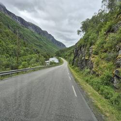Dieses Tal führt uns nach Soløy.