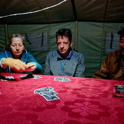Kerstin, Dirk und Sek beim mongolischen Poker!