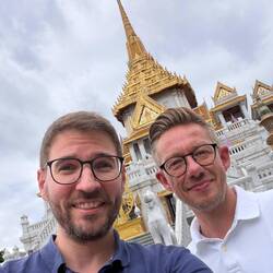 Größter Buddha aus massivem Gold – rund 5,5 Tonnen.