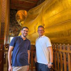 Der liegende Buddha symbolisiert den Eintritt ins Nirwana.
