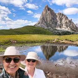 Ra Gusela Pond Reflection ... hike #1 trail in the distance — Giau Pass, Dolomiti.