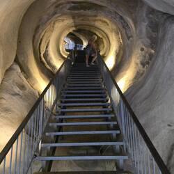 Geheimtunnel zum Fluss