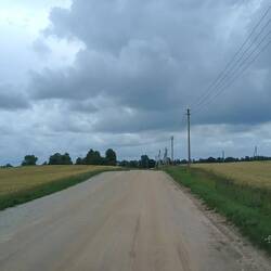Litauische Strasse nach der grünen Grenze: Schotterpiste 😂