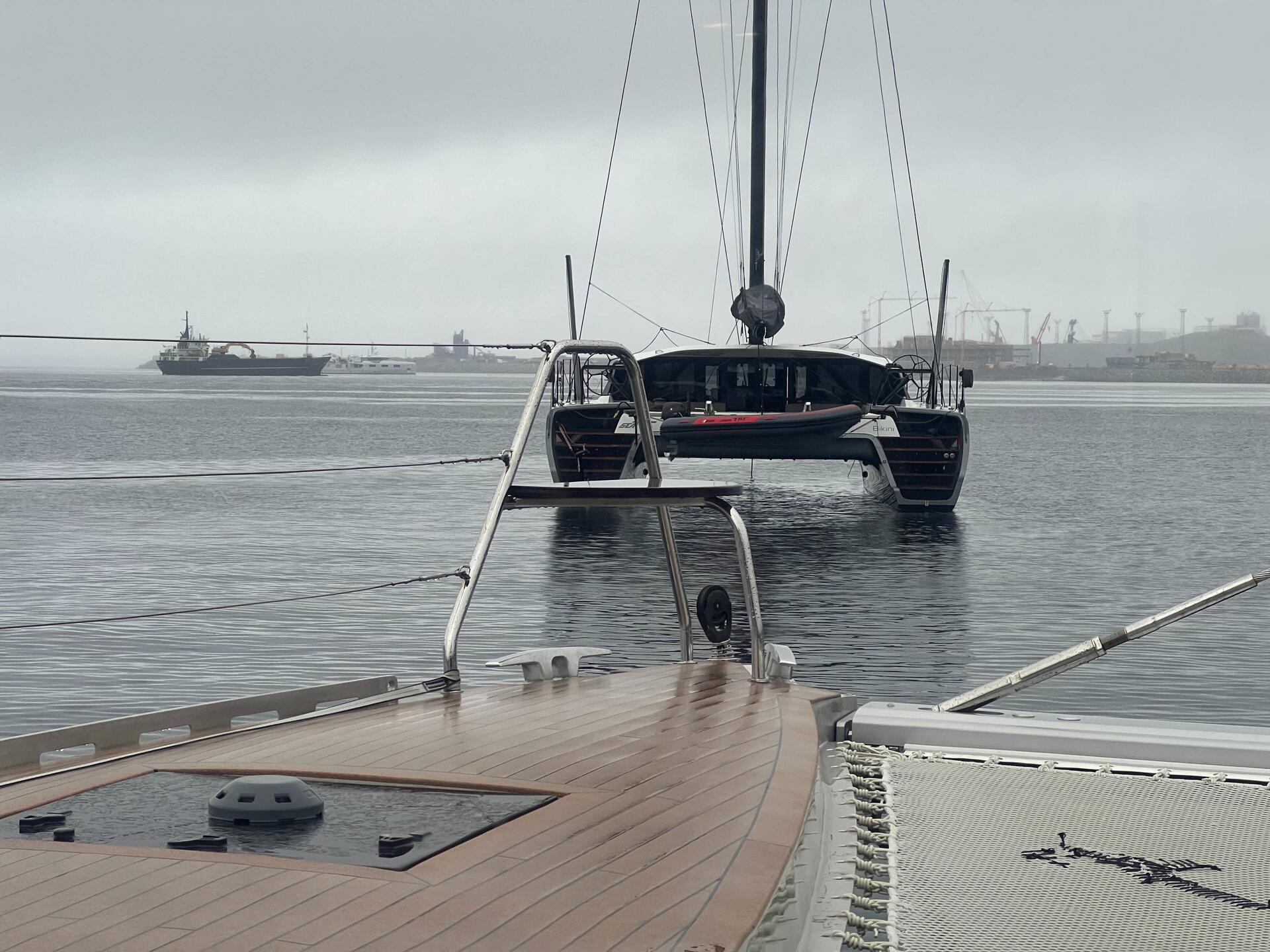 Seatilt, the Gunboat, is now anchored next to me.