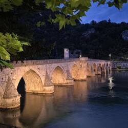 Mehmed-Paša-Sokolović-Brücke über der Drina