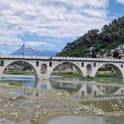 Die Brücke zwischen Berat und Gorica