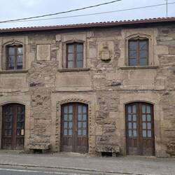 Still loving these stone buildings 😍