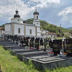 Friedhof mit Opfern des Bosnienkrieges