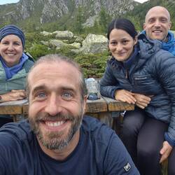 Kaiserschmarrn und Kuchen sind auf diesem Foto bereits verputzt