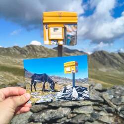 Ein wenig später stoßen wir auf den Briefkasten