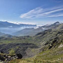 Ein letzter Blick in die Richtung, aus der wir kamen. Danach ging es steil Berg auf