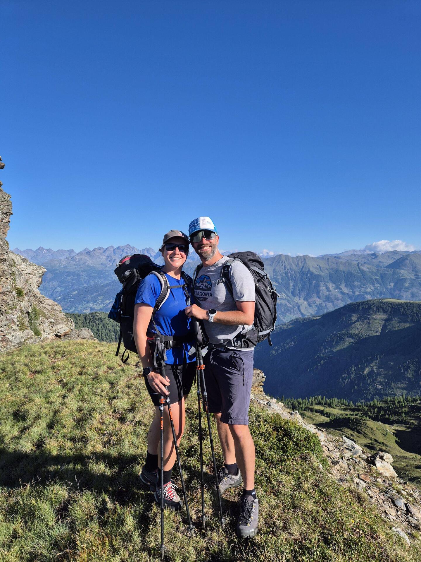 Berge, gute Sonne, fitte Beine: wir sind happy