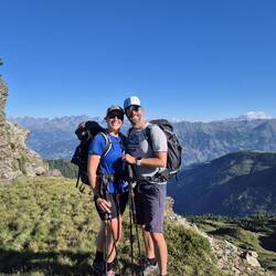 Berge, gute Sonne, fitte Beine: wir sind happy