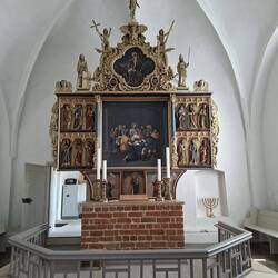 Altar im Chorraum