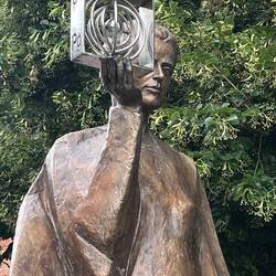 Maria Sklodowska-Curie, einzige Frau mit zwei Nobelpreisen in unterschiedlichen Fachrichtungen