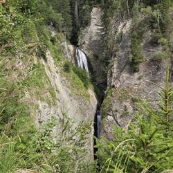 Unser Alternativweg ging vorbei an schönen Wasserfällen