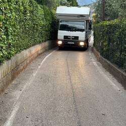 Eng bei der Abfahrt in Torbole
