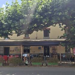 Cafe Barabel at Meangos