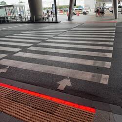 Next Level: Auch der Boden zeigt die Ampelfarbe 🤘😇