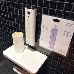 Heated loo seats... weird but in the highly ac restaurant , literally a warm welcome to your botty