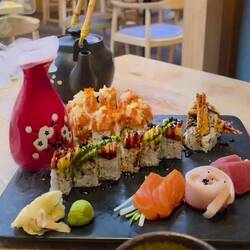 Forty years of eating sushi, first time seeing this!