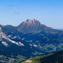 Sass de Putia (9,430 feet/2,875m asl) ... On our way to Castello di Andraz — Dolomiti, Italy.