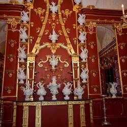 The Porcelain Room. Not a Caroma in sight!