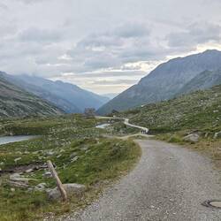 In der Früh gings direkt am Pfitscherjochhaus über die Grenze nach Österreich