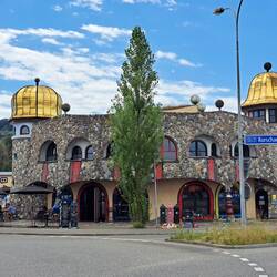 Hundertwassermarkthalle in Staad
