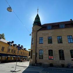 oder eigentlich hier. An den Zollhäusern war die Stadt zu Ende
