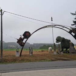 Yes...that IS a dinosaur on the Camino 🫪