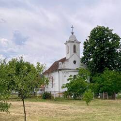 Hier ist die Kirche wirklich noch im Dorf 😜