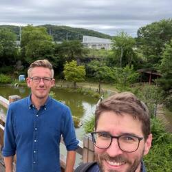 Die Brücke endet kurz vor der streng gesicherten DMZ.