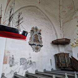 Schiff + Kanzel (Renaissance) + Epitaph + Heiliger Georg (Wandmalerei Mittelalter)