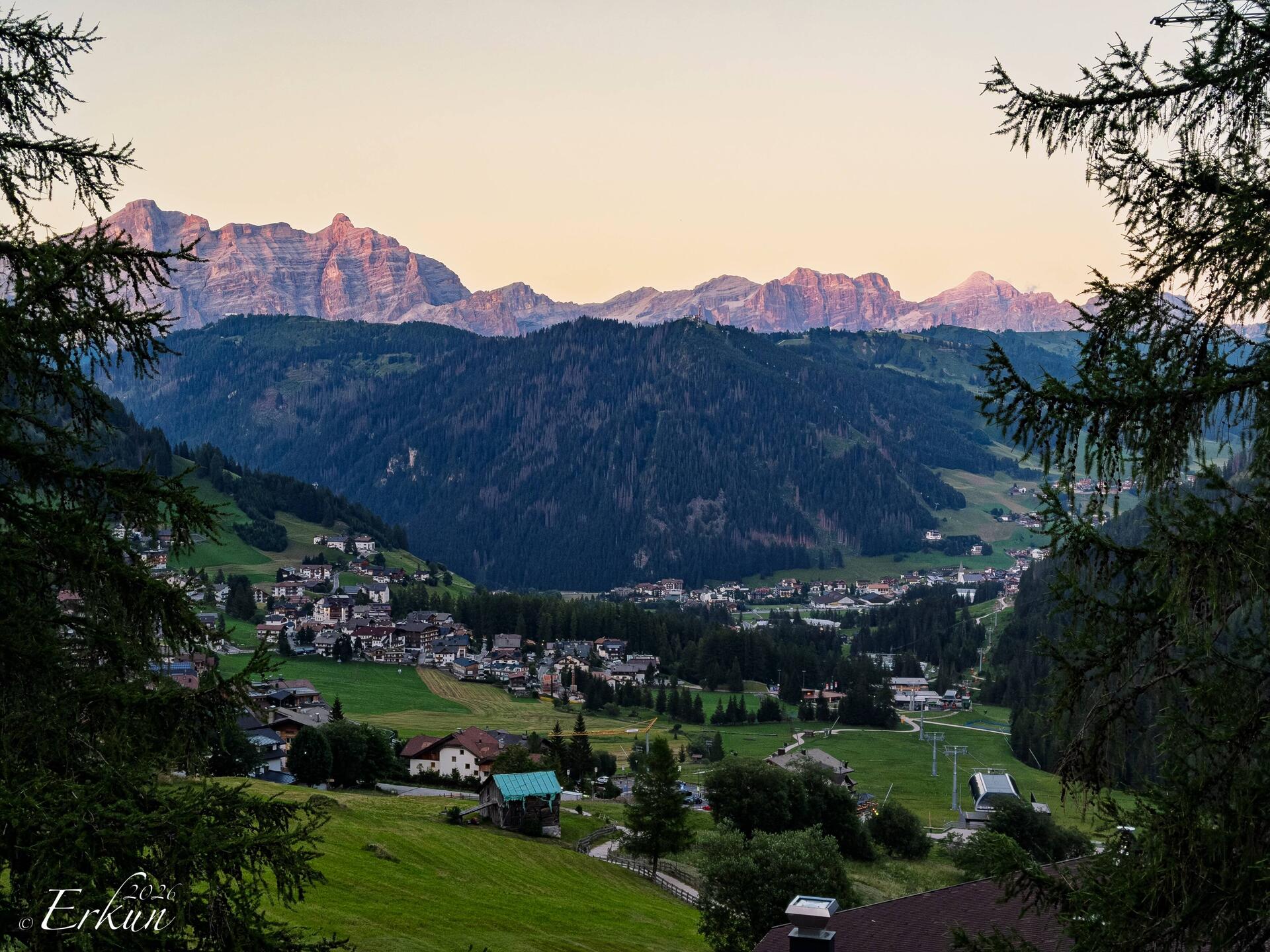 Sunset view from our balcony at Chalet Cogolara — Colfosco, Italy.