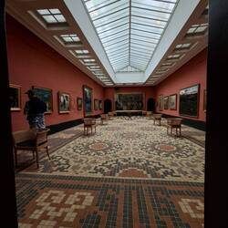Hauptraum im Museumsbau