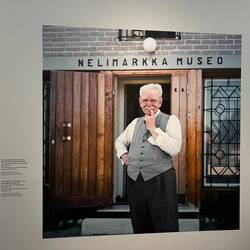 Eeno Nelimarkka vor seinem Museum
